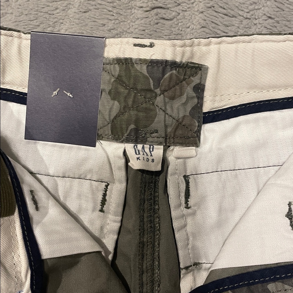 GAP Kids Youth 8 Shorts NWT - Picture 4 of 4